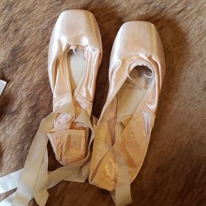 Pointe Shoes Brand New